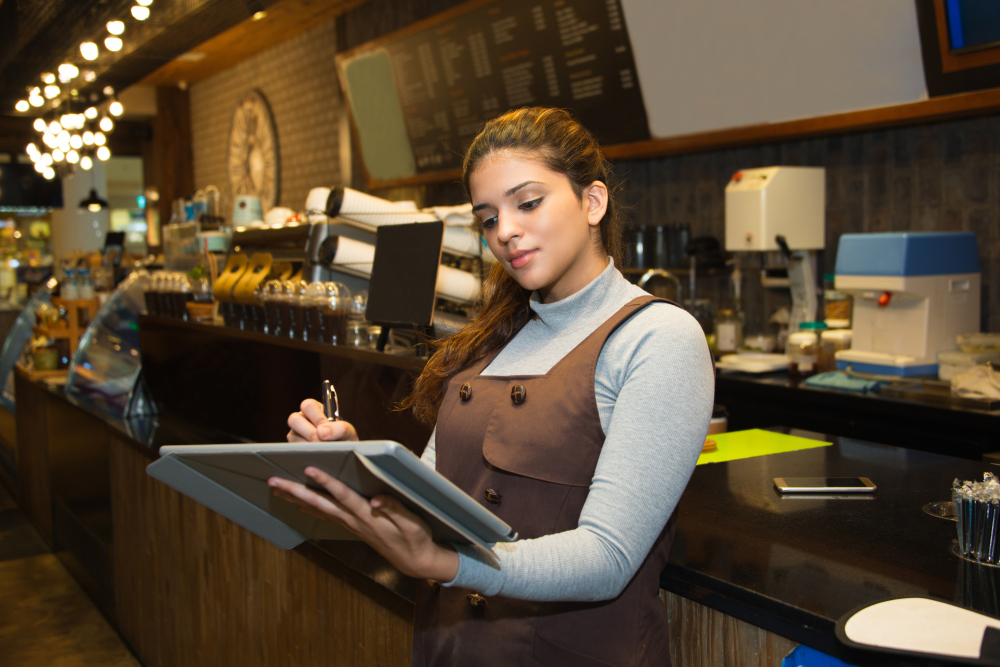 How Restaurants Can Manage Tight Margins with Better Financial Reporting