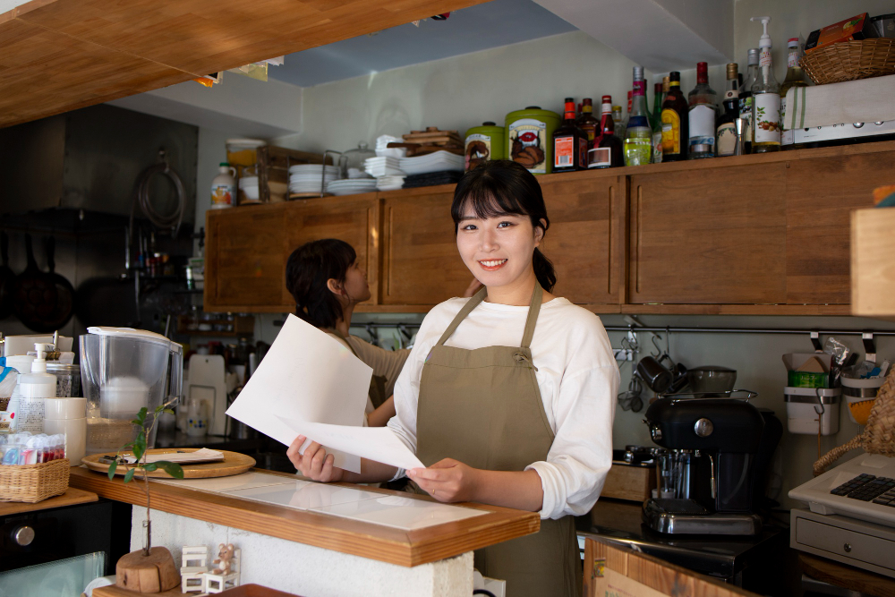 Restaurant Bookkeeping: Managing Food Costs, Wages, and Daily Takings